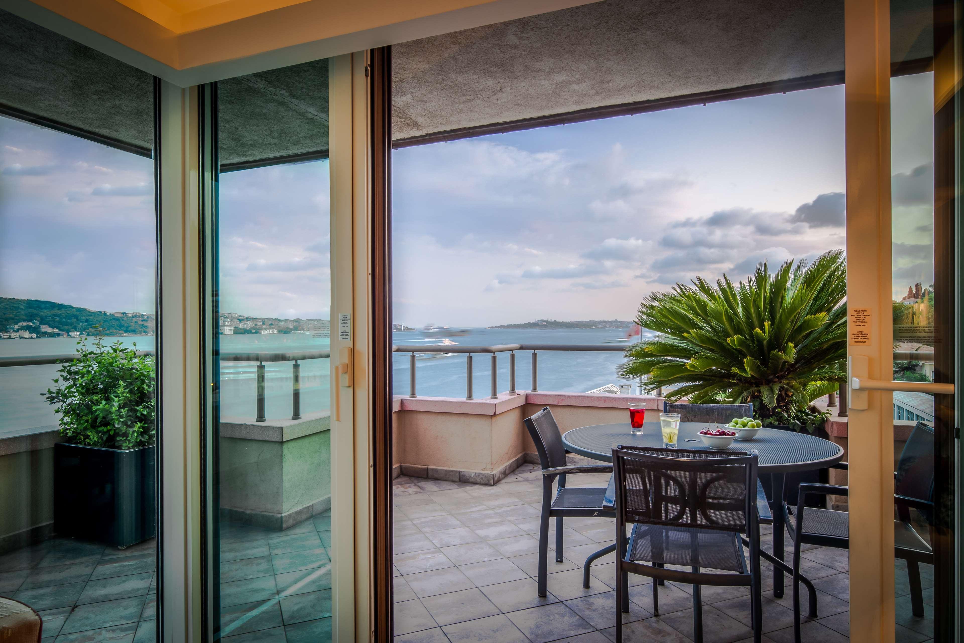 Radisson Blu Bosphorus מלון 5*