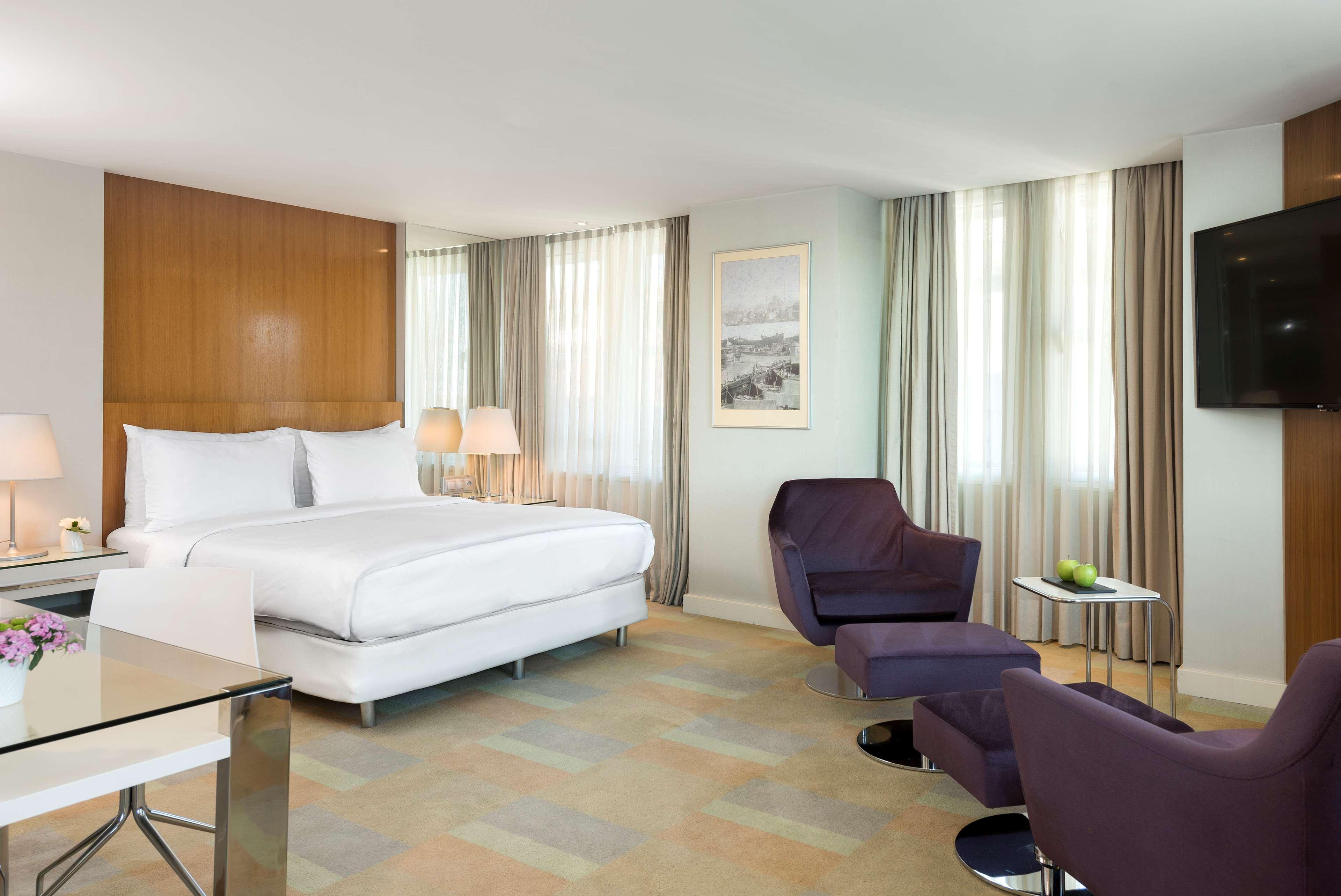 Готель Radisson Blu Bosphorus 5*