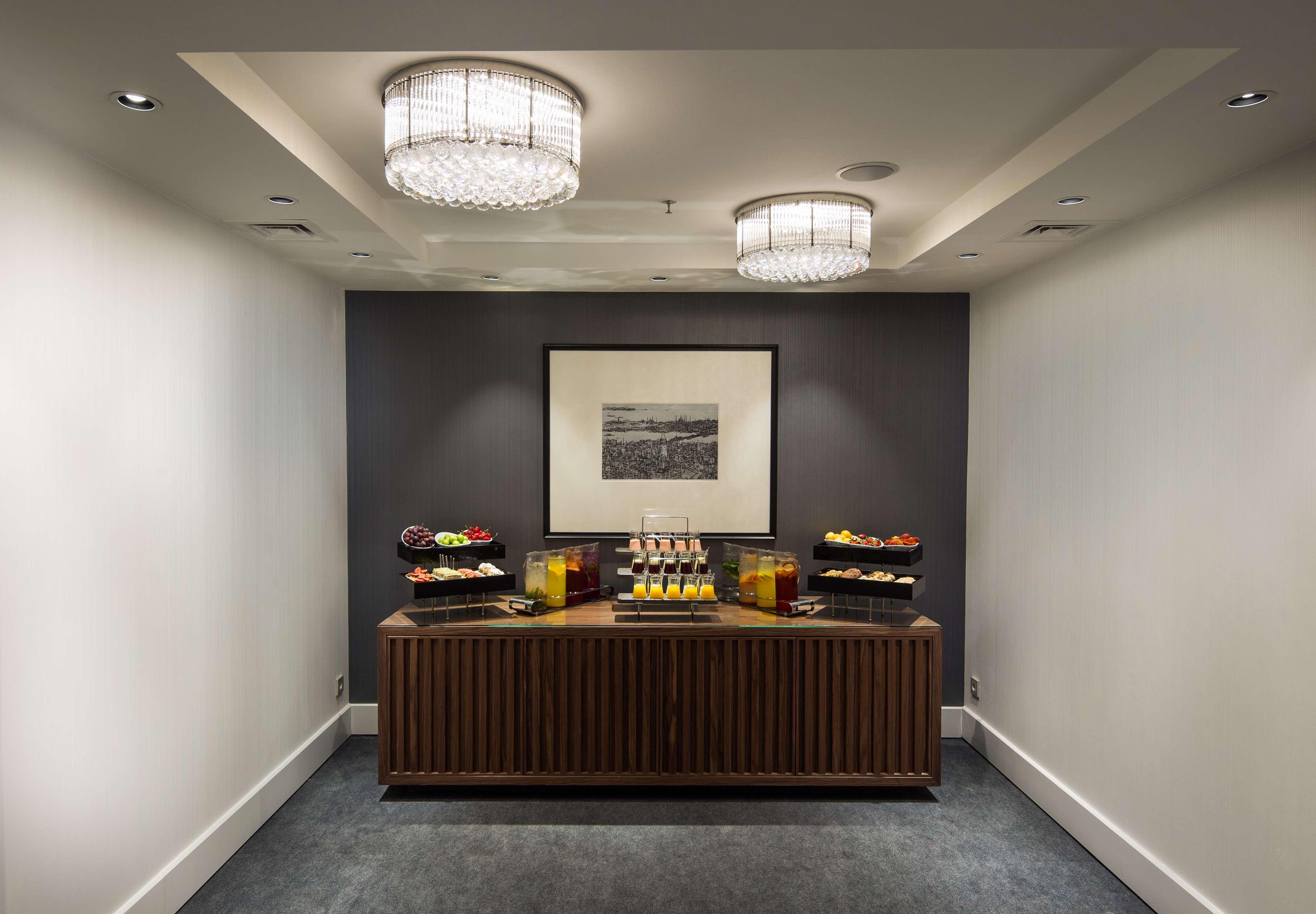 Radisson Blu Bosphorus Готель